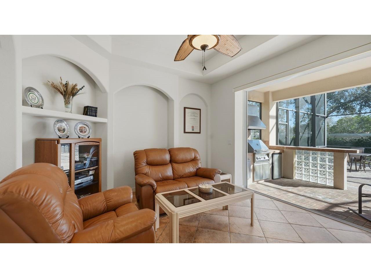 6627 38th Lane E Sarasota FL 34243 A4677863 image16