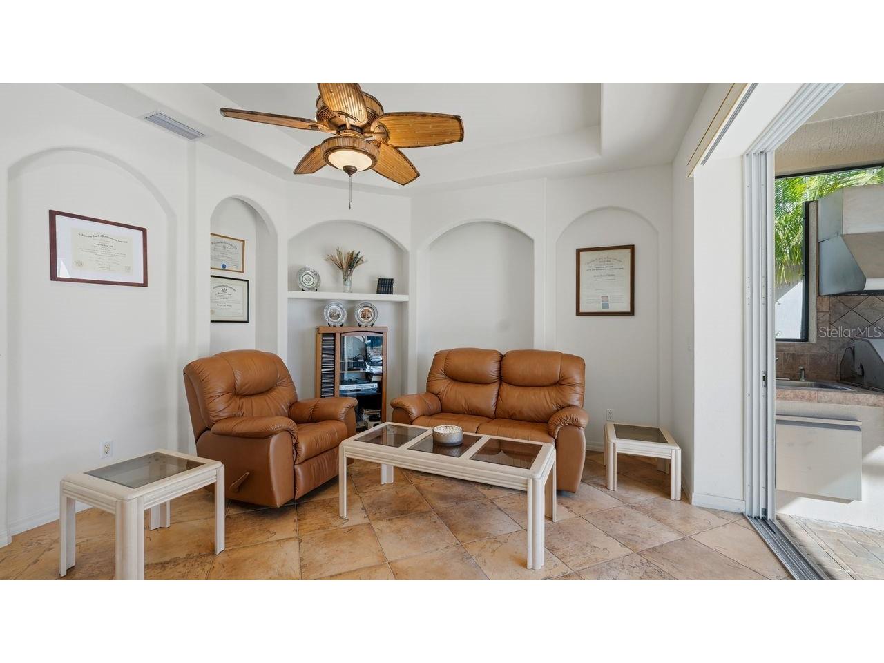 6627 38th Lane E Sarasota FL 34243 A4677863 image18