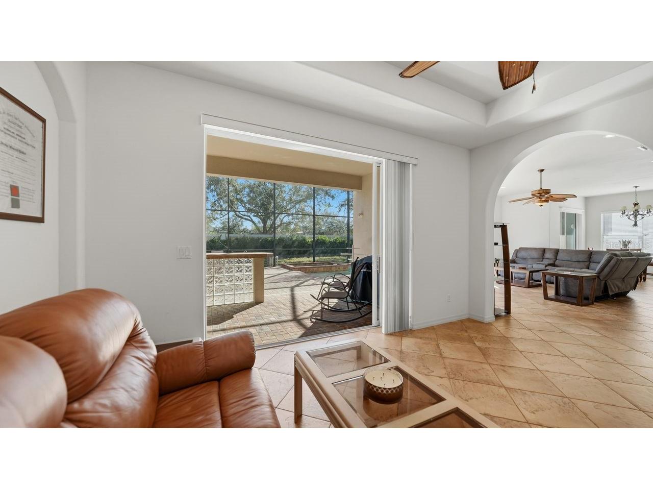 6627 38th Lane E Sarasota FL 34243 A4677863 image20