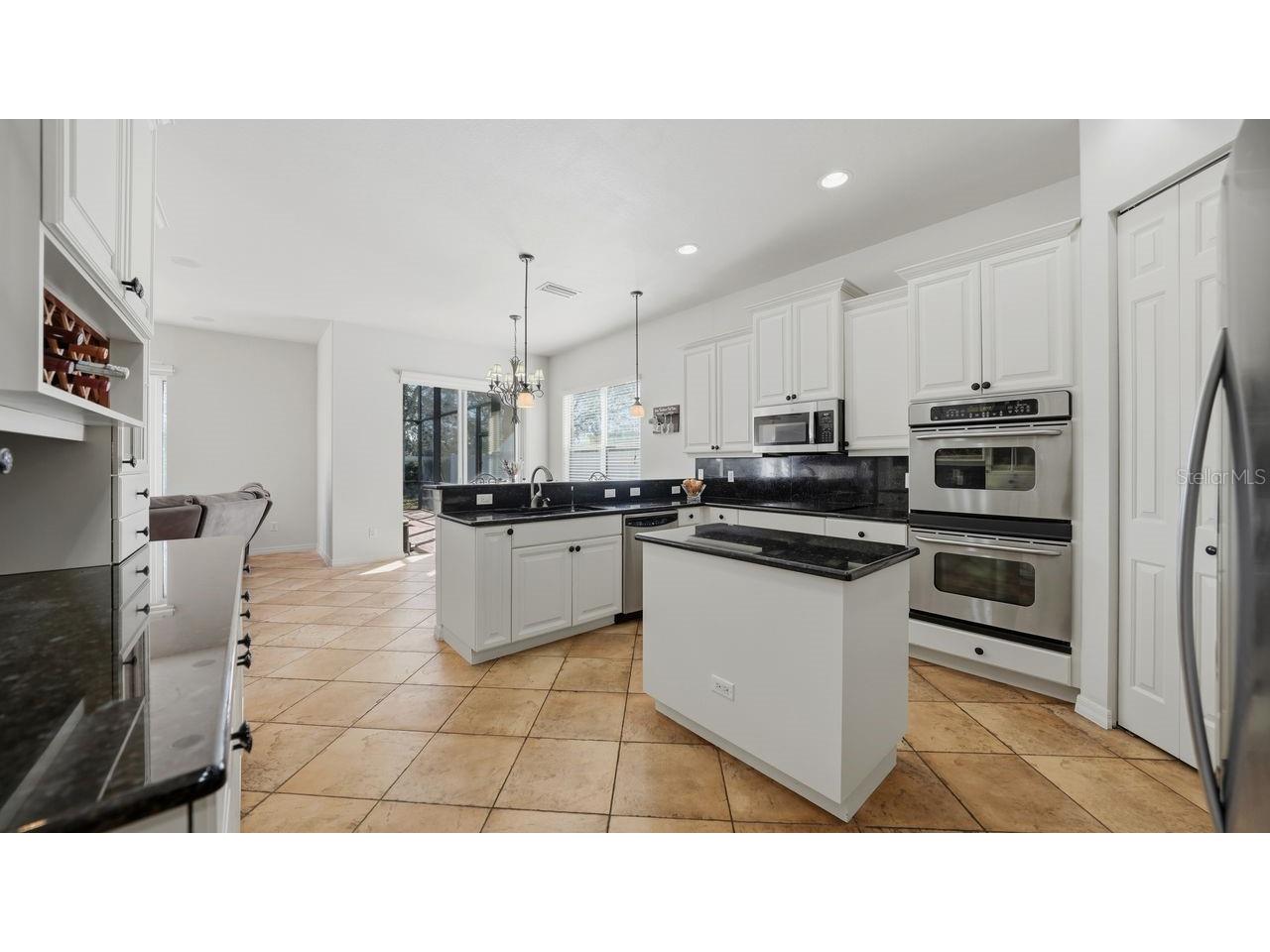 6627 38th Lane E Sarasota FL 34243 A4677863 image26