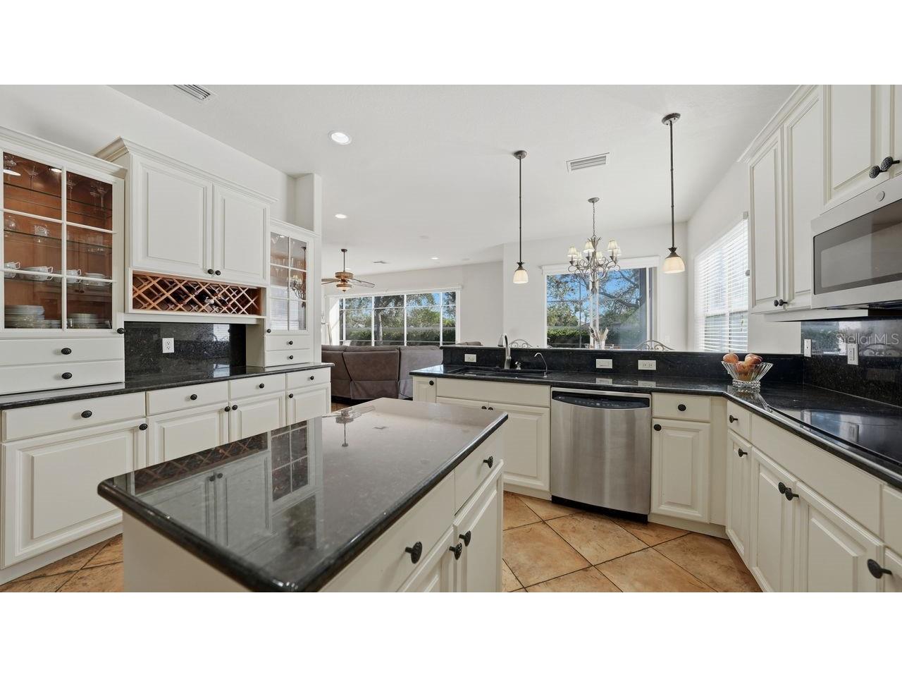 6627 38th Lane E Sarasota FL 34243 A4677863 image27