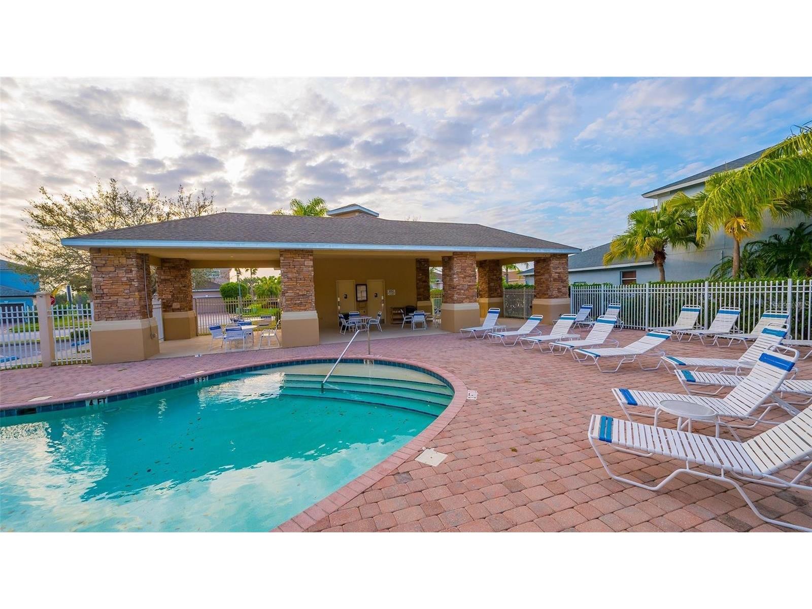 6627 38th Lane E Sarasota FL 34243 A4677863 image85