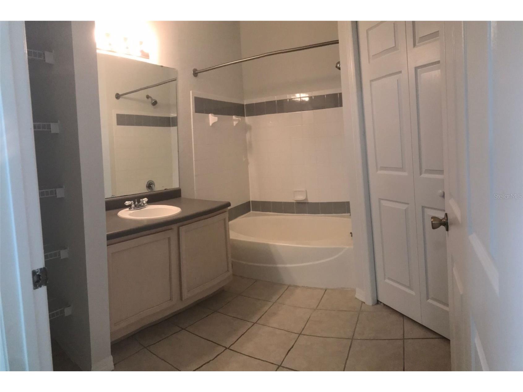 6627 Queens Borough Avenue #108 Orlando FL 32835 - TURKEY LAKE O6419826 image21