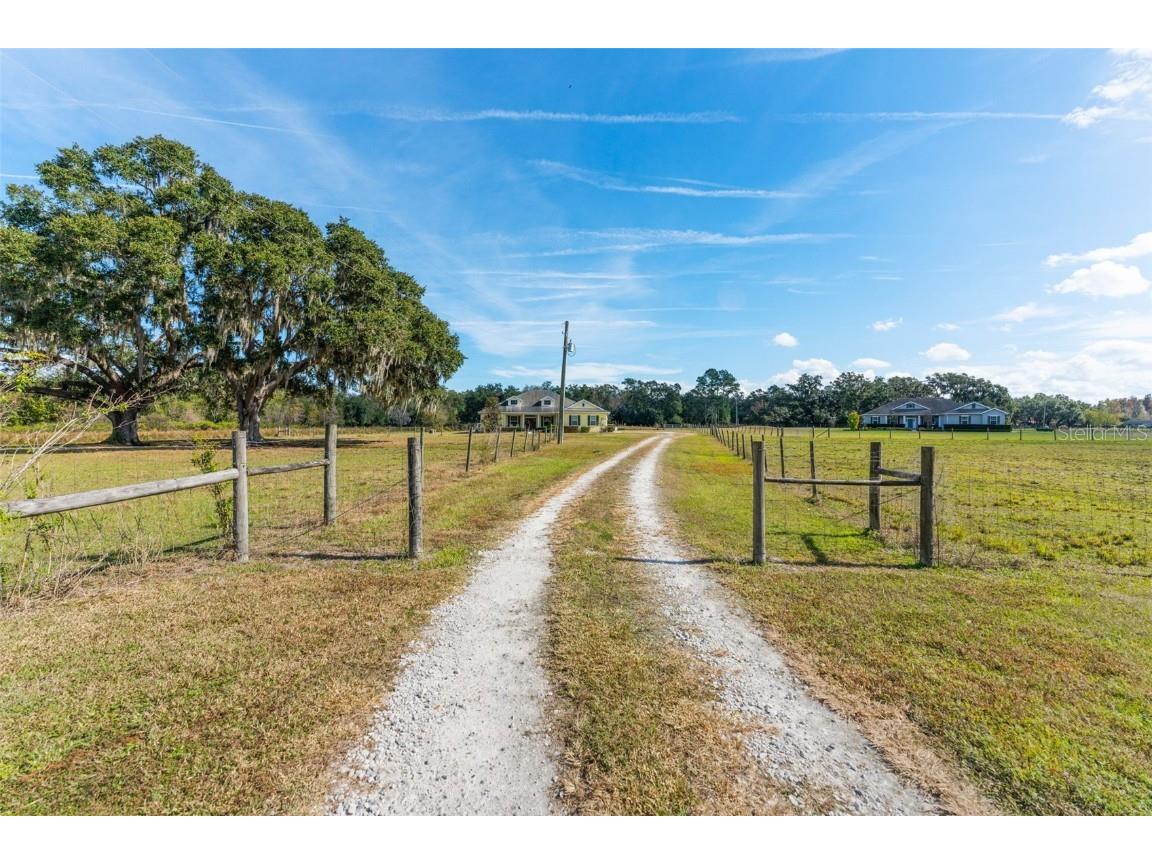 6628 Emma Jane Lane Plant City FL 33565 TB8452303 image42