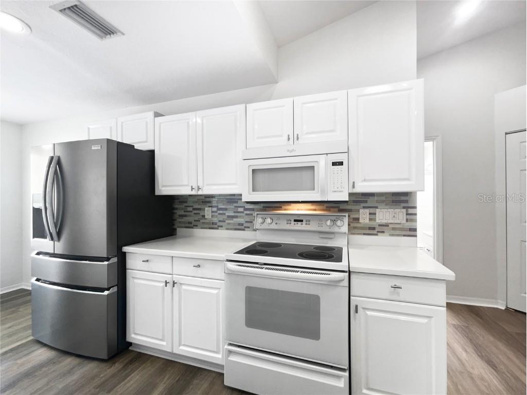 6629 Pineview Terrace #5-201 Bradenton FL 34203 O6346641 image8