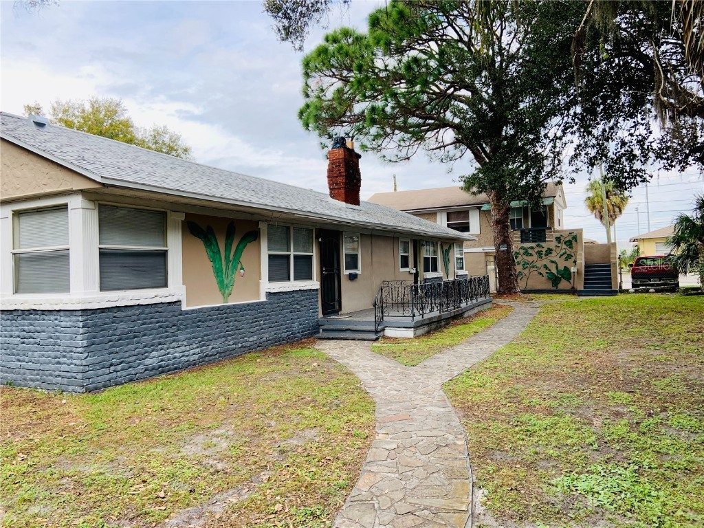 663 23rd Avenue S Saint Petersburg FL 33705 O6103716 image1