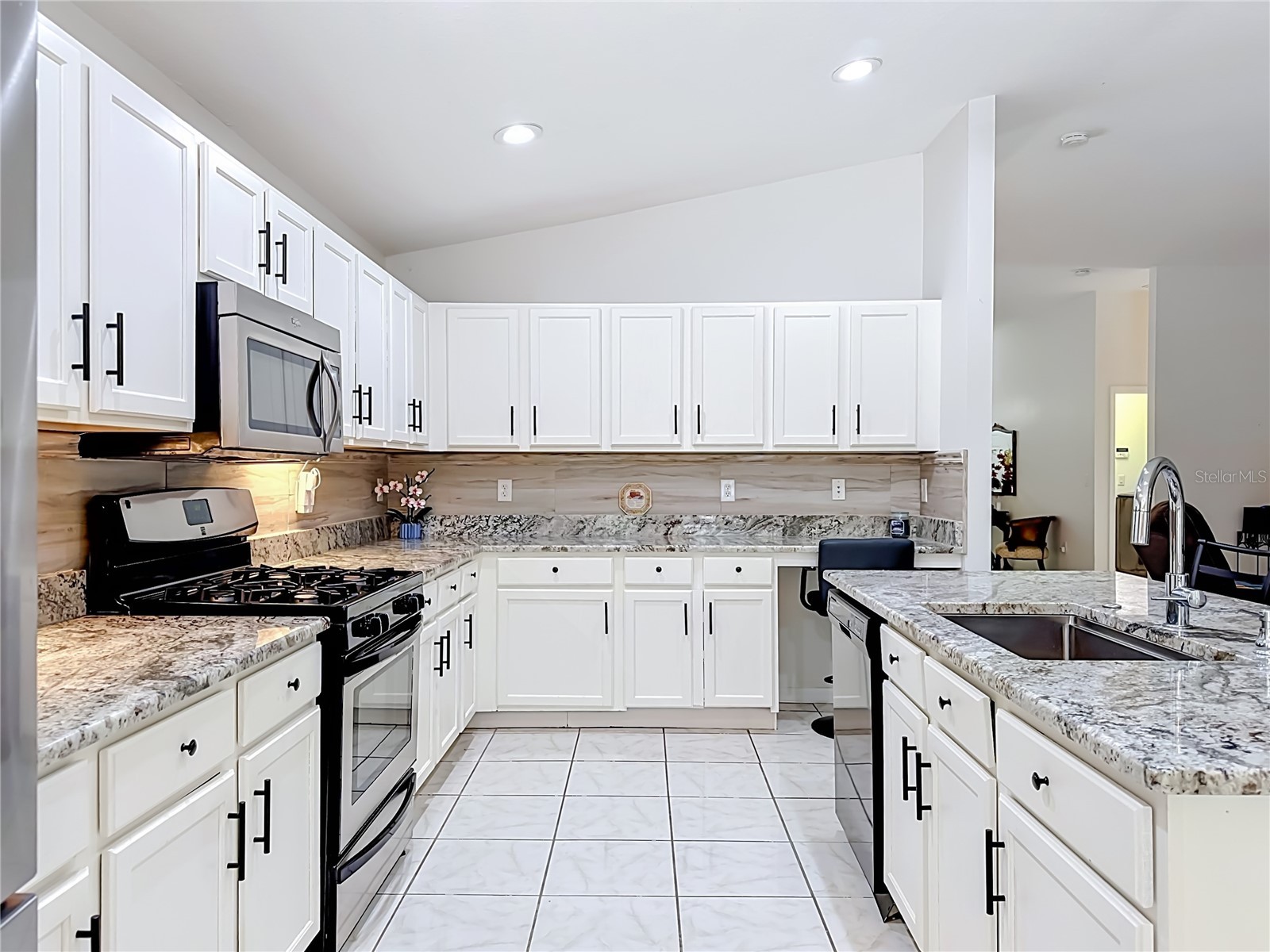 6630 Cambridge Park Drive Apollo Beach FL 33572 TB8523816 image13