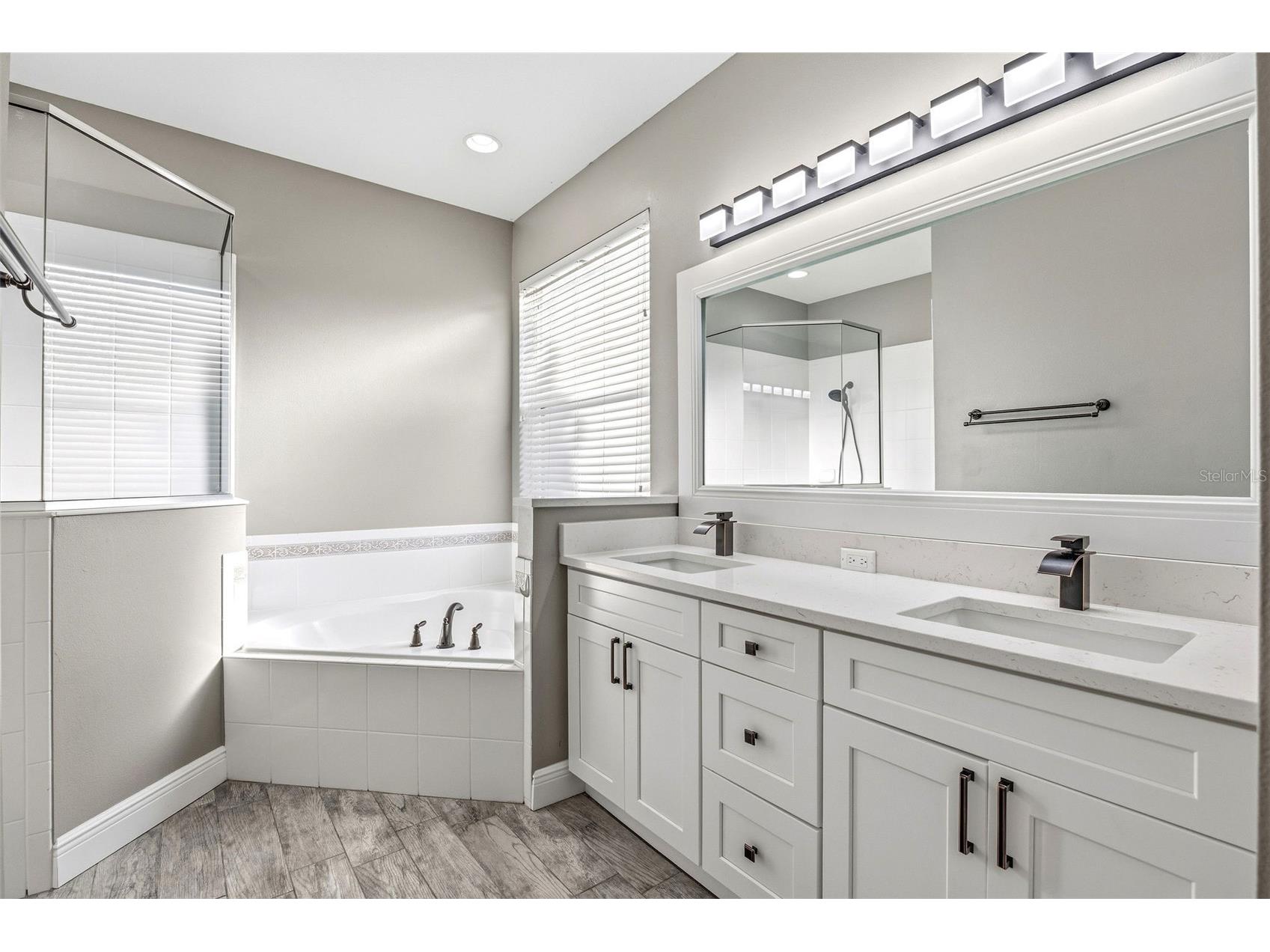 6631 63rd Terrace E Bradenton FL 34203 A4697513 image24