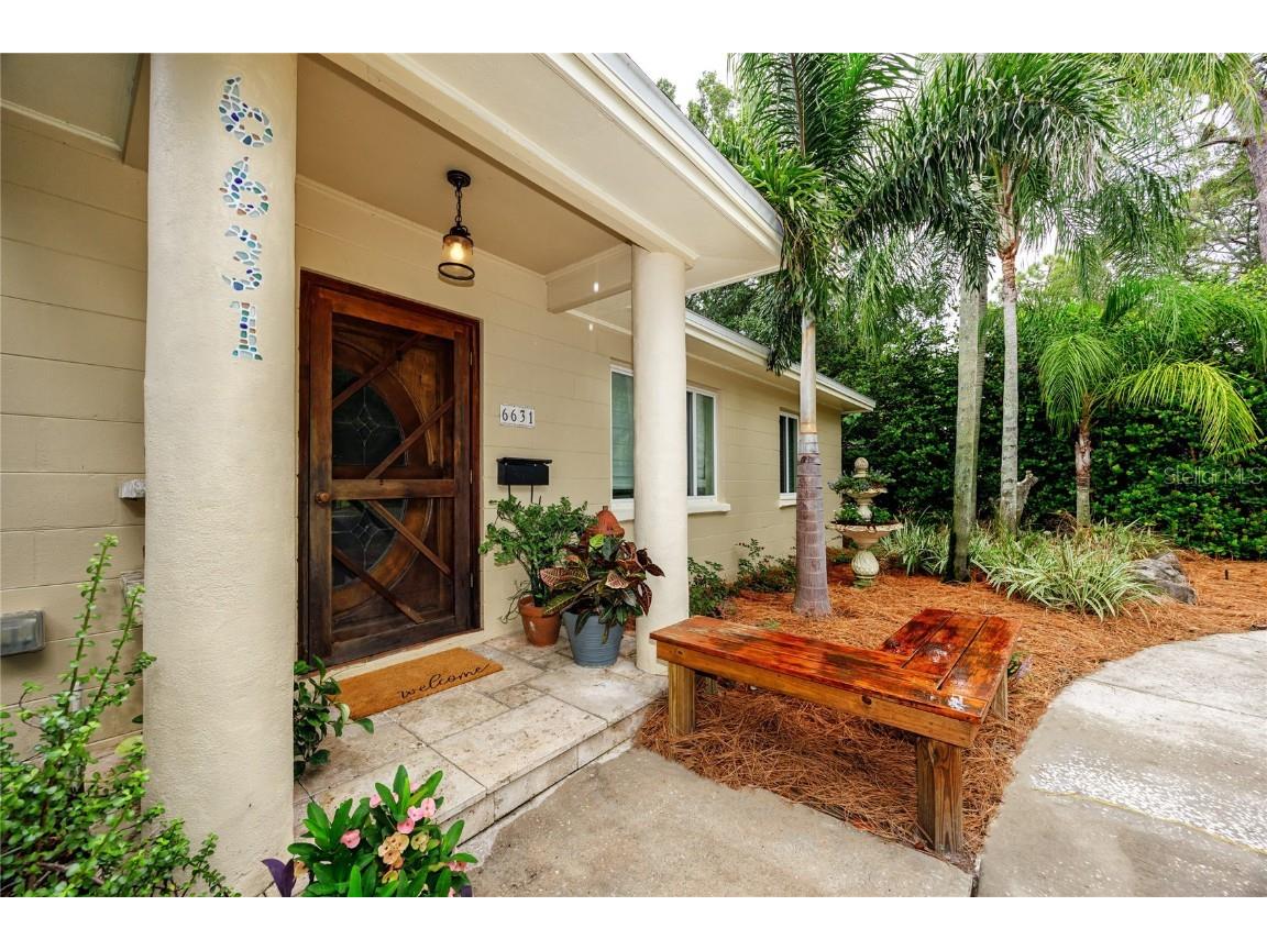 6631 Emerson Avenue S Saint Petersburg FL 33707 U8248206 image1