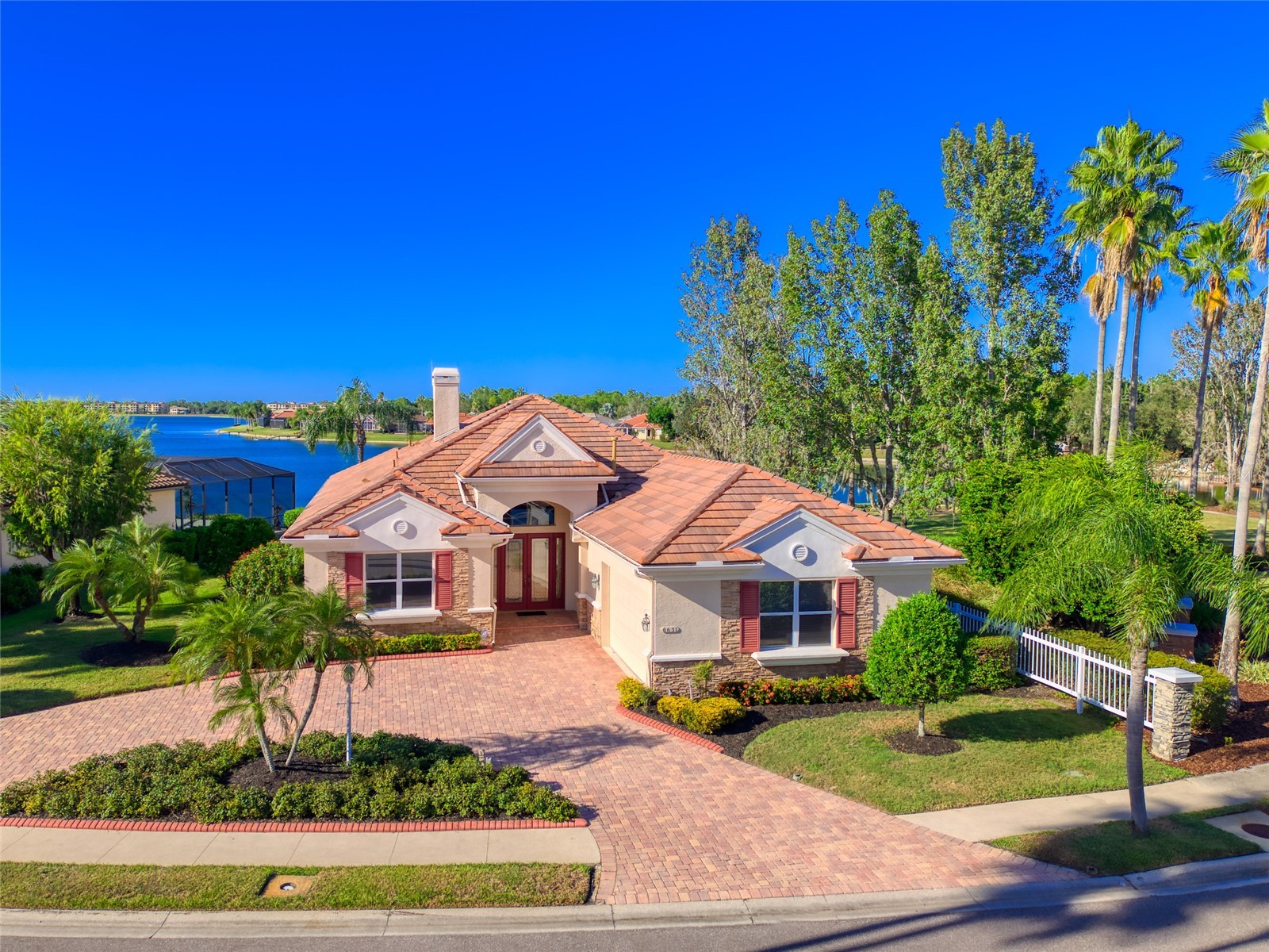 6631 Waters Edge Way Lakewood Ranch FL 34202 A4669886 image8