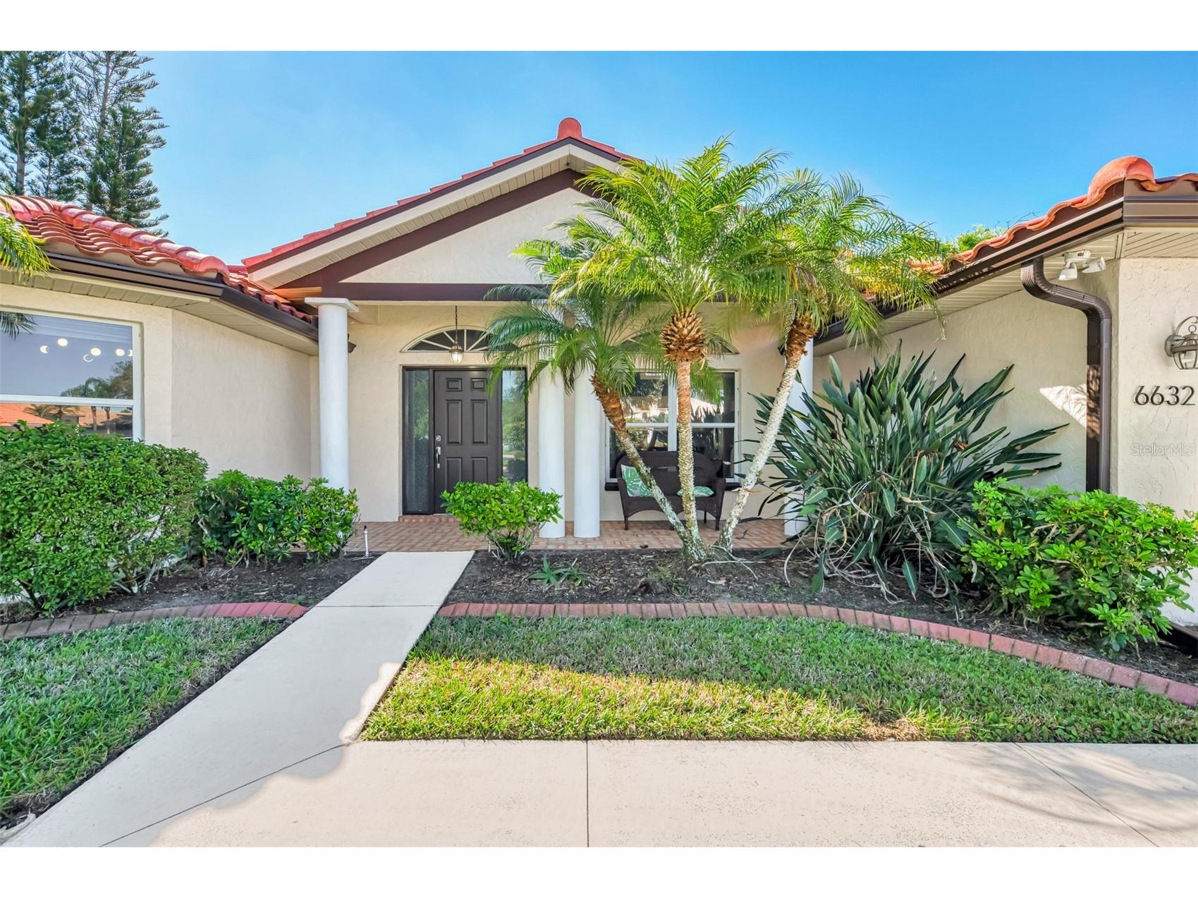 6632 Deering Circle Sarasota FL 34240 A4687399 image10