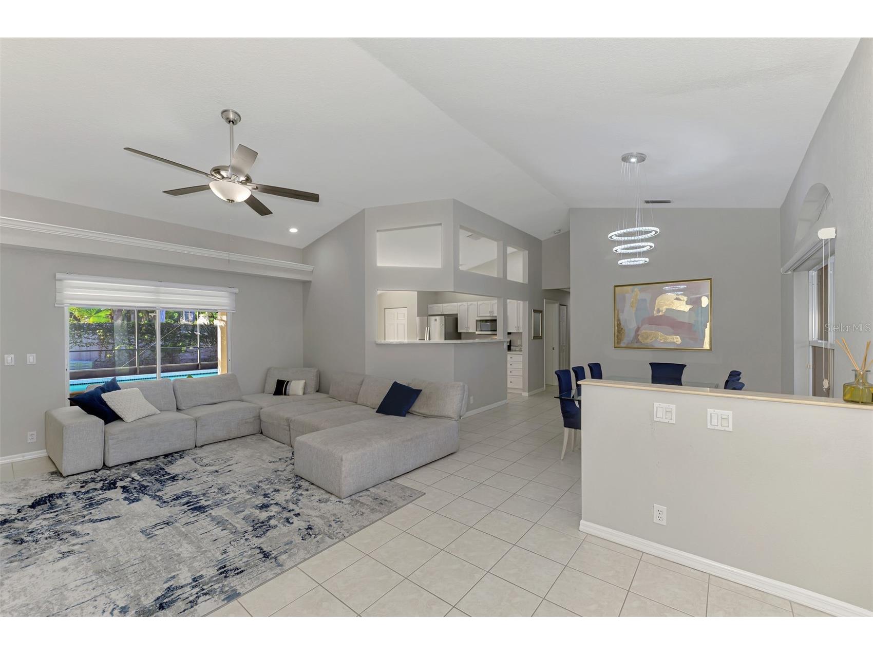 6632 Deering Circle Sarasota FL 34240 A4687399 image16