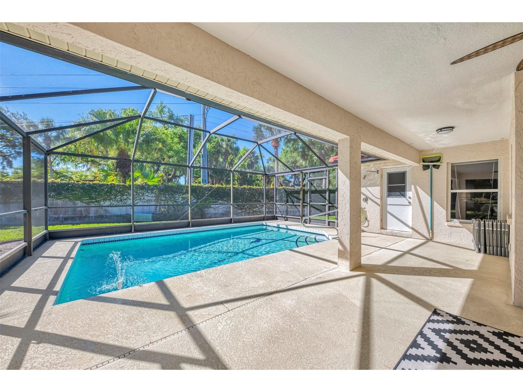 6632 Deering Circle Sarasota FL 34240 A4687399 image2