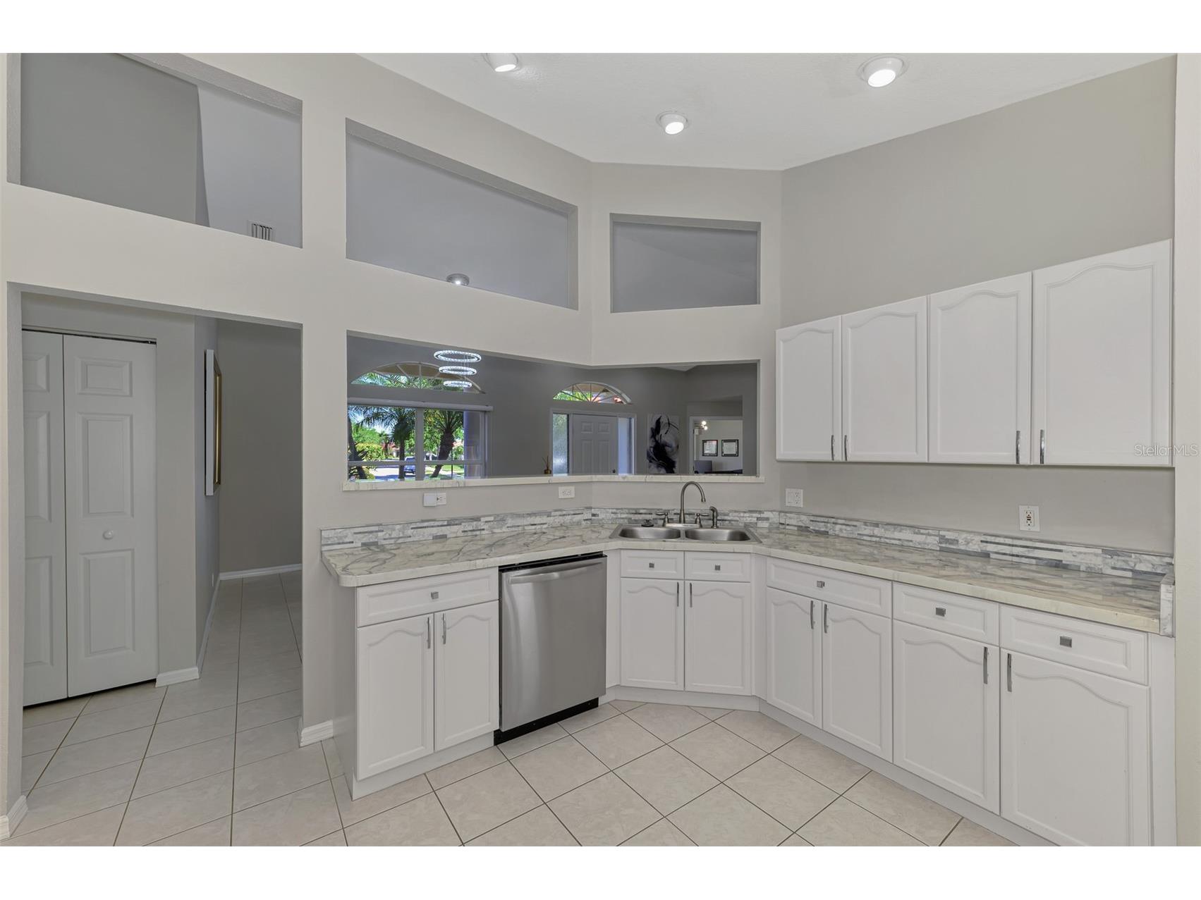 6632 Deering Circle Sarasota FL 34240 A4687399 image25