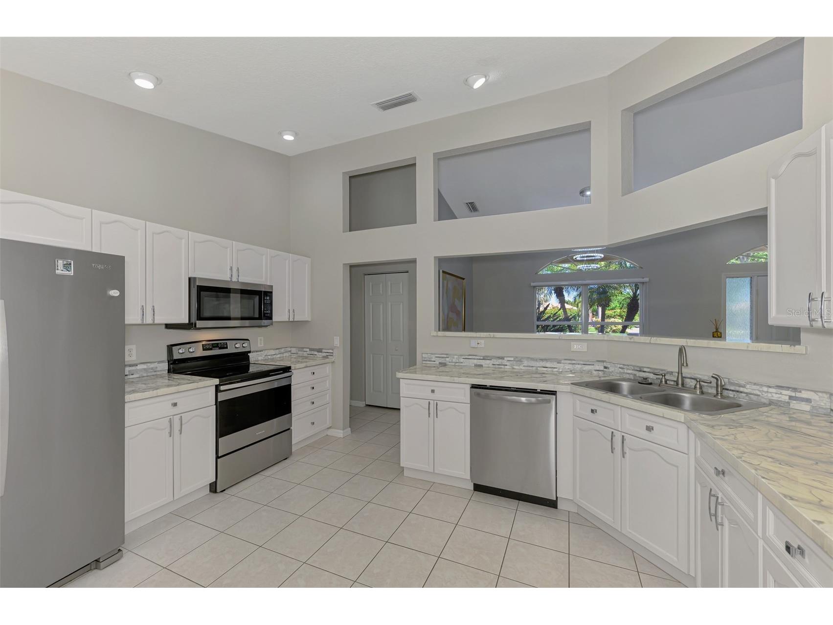 6632 Deering Circle Sarasota FL 34240 A4687399 image26