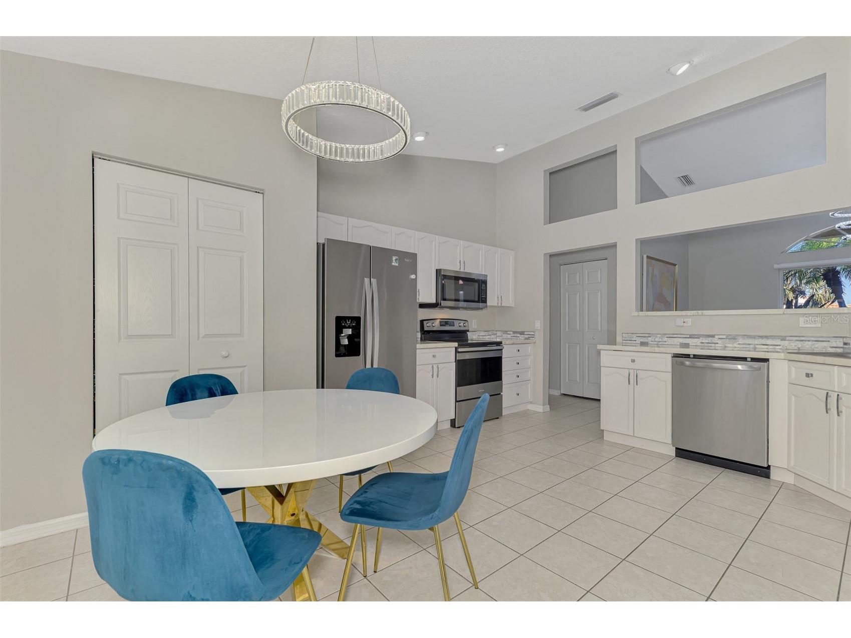 6632 Deering Circle Sarasota FL 34240 A4687399 image27