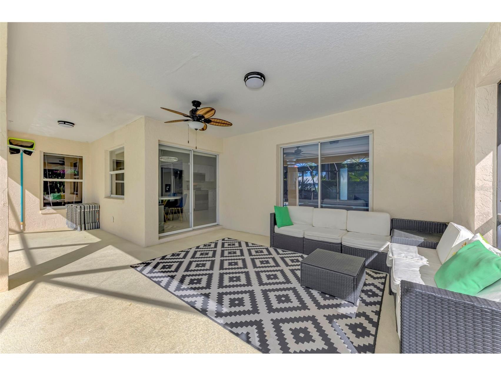 6632 Deering Circle Sarasota FL 34240 A4687399 image40