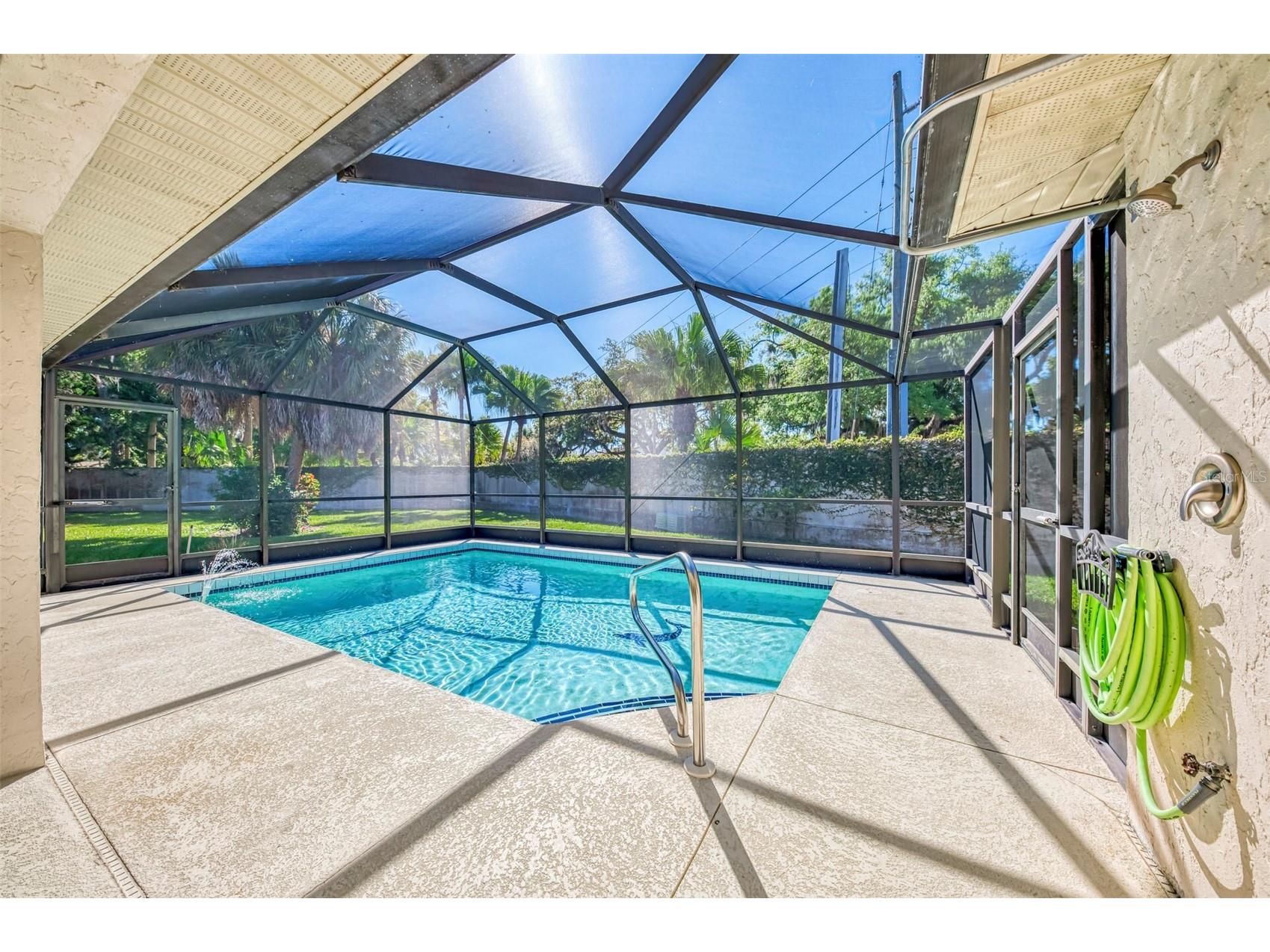 6632 Deering Circle Sarasota FL 34240 A4687399 image42