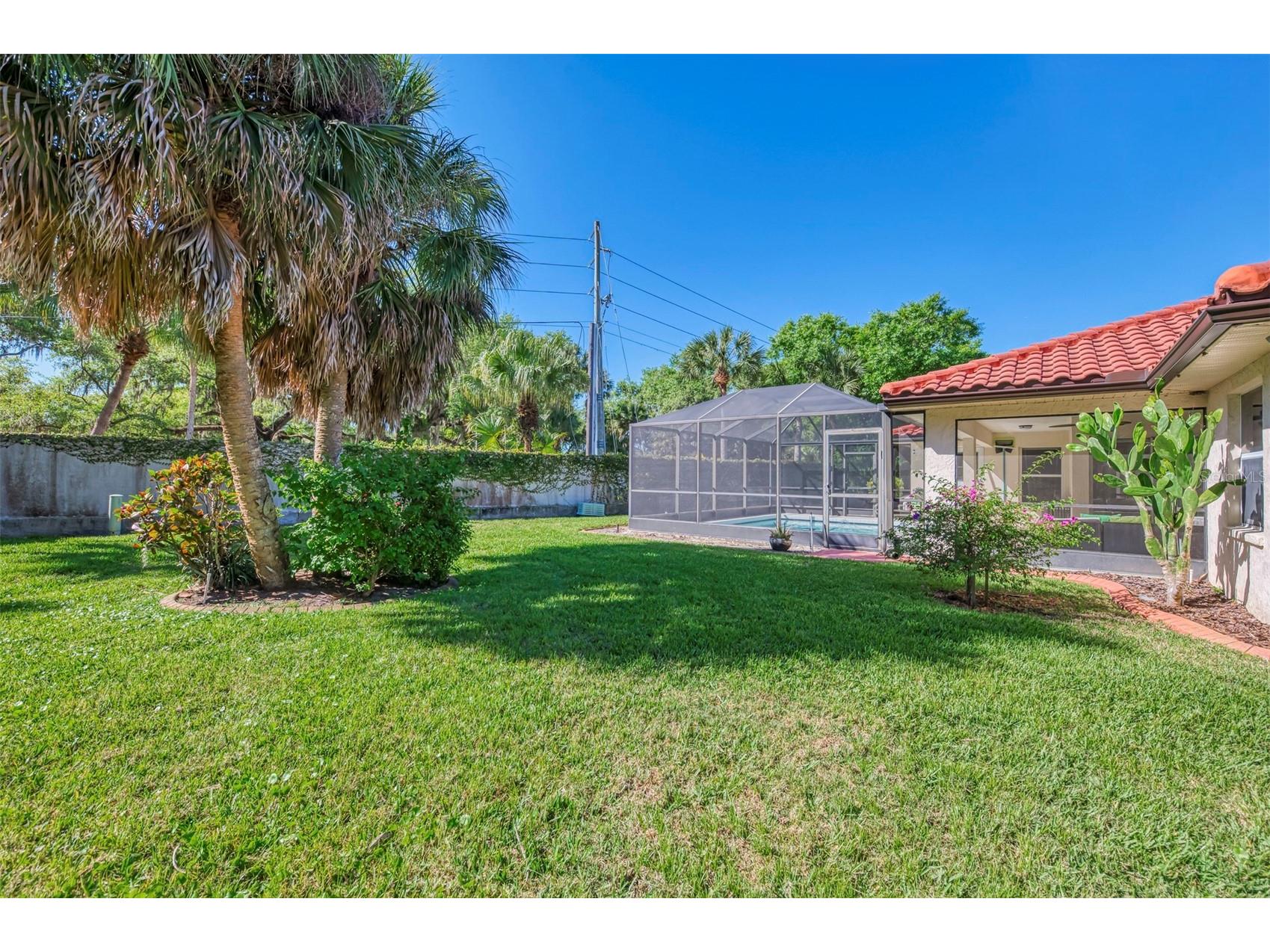 6632 Deering Circle Sarasota FL 34240 A4687399 image46