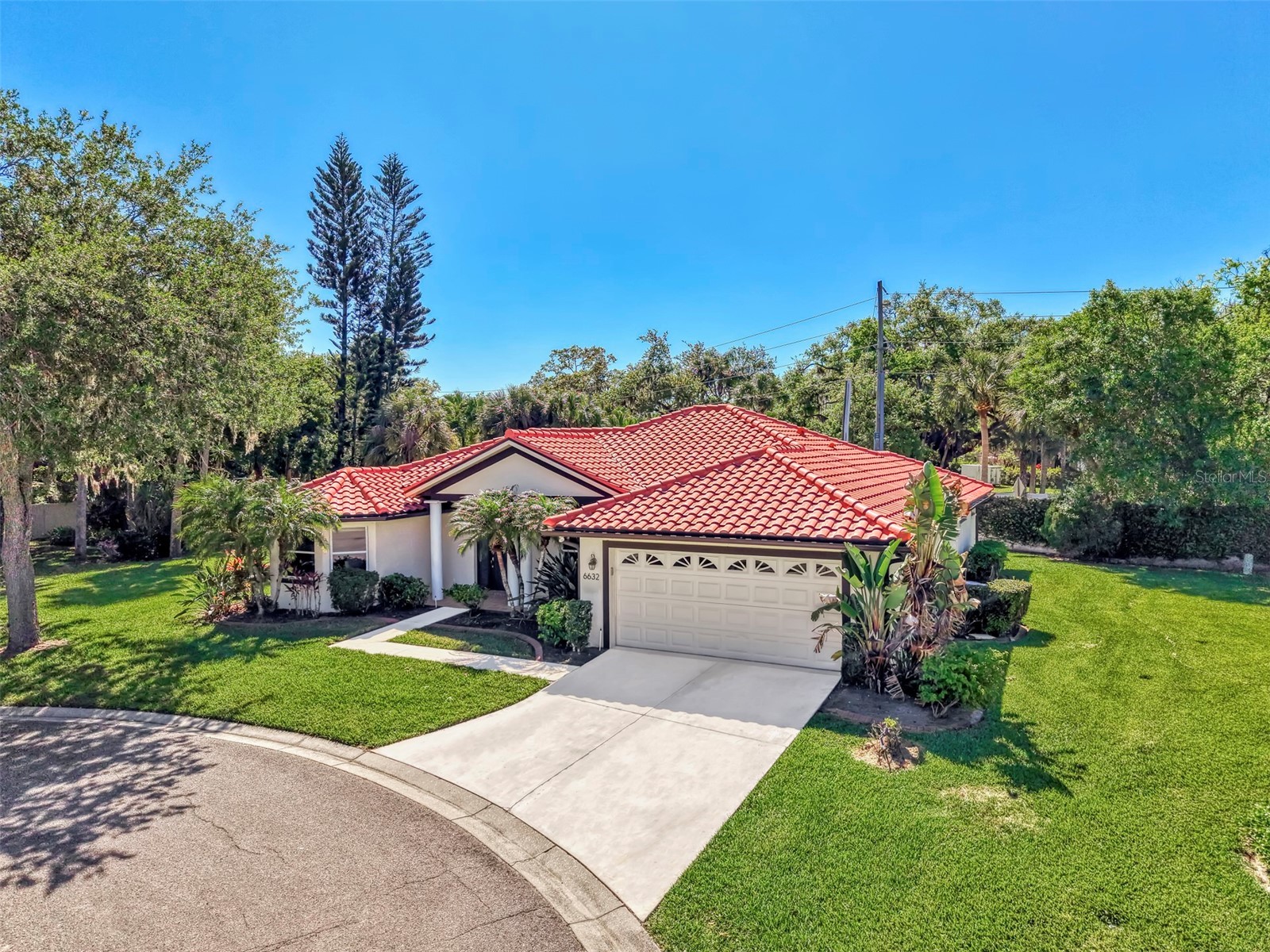 6632 Deering Circle Sarasota FL 34240 A4687399 image6