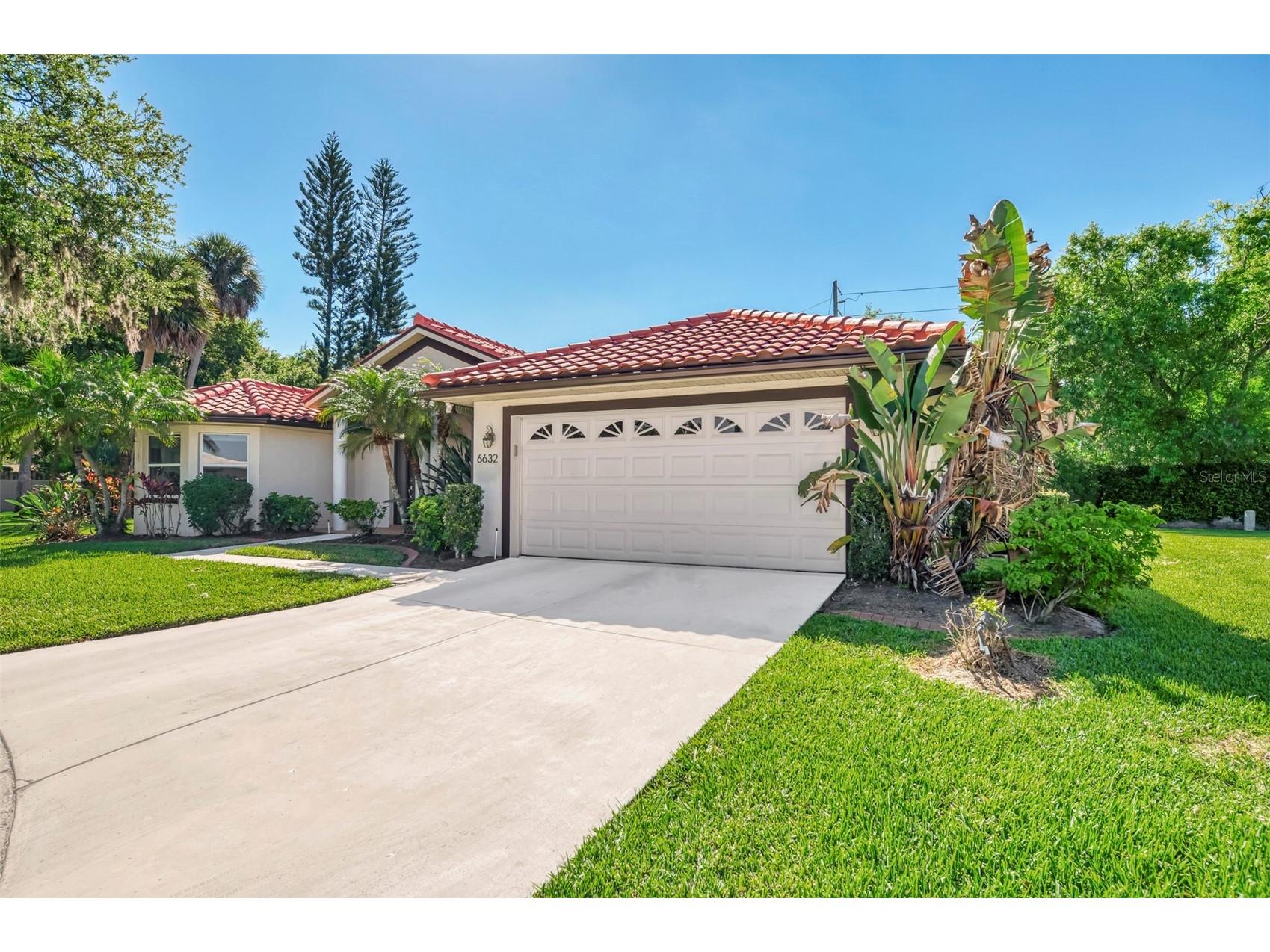 6632 Deering Circle Sarasota FL 34240 A4687399 image9