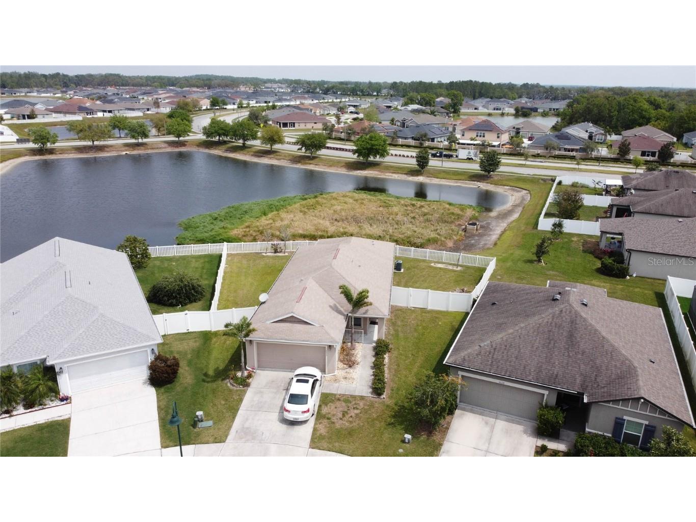 6632 Laxey Court Zephyrhills FL 33541 TB8365620 image1