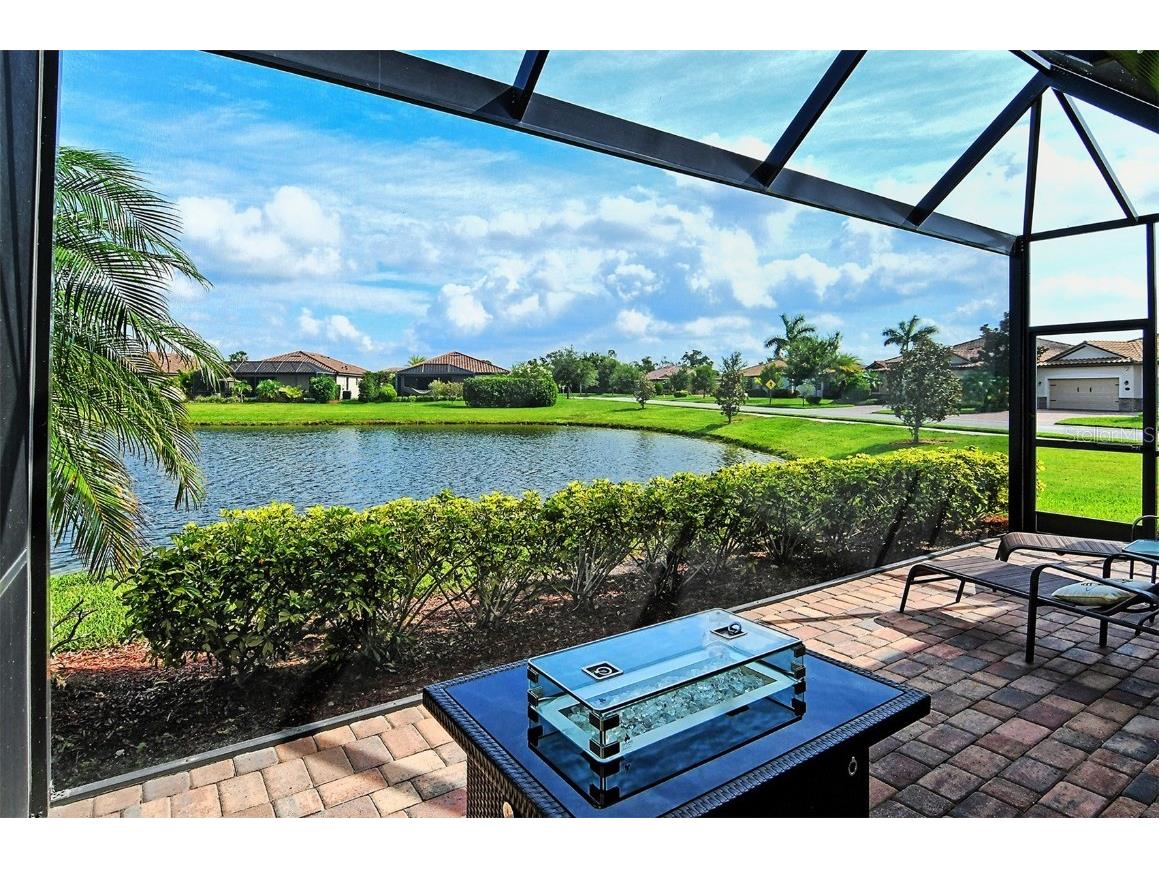 6635 Candlestick Drive Bradenton FL 34212 A4571871 image1