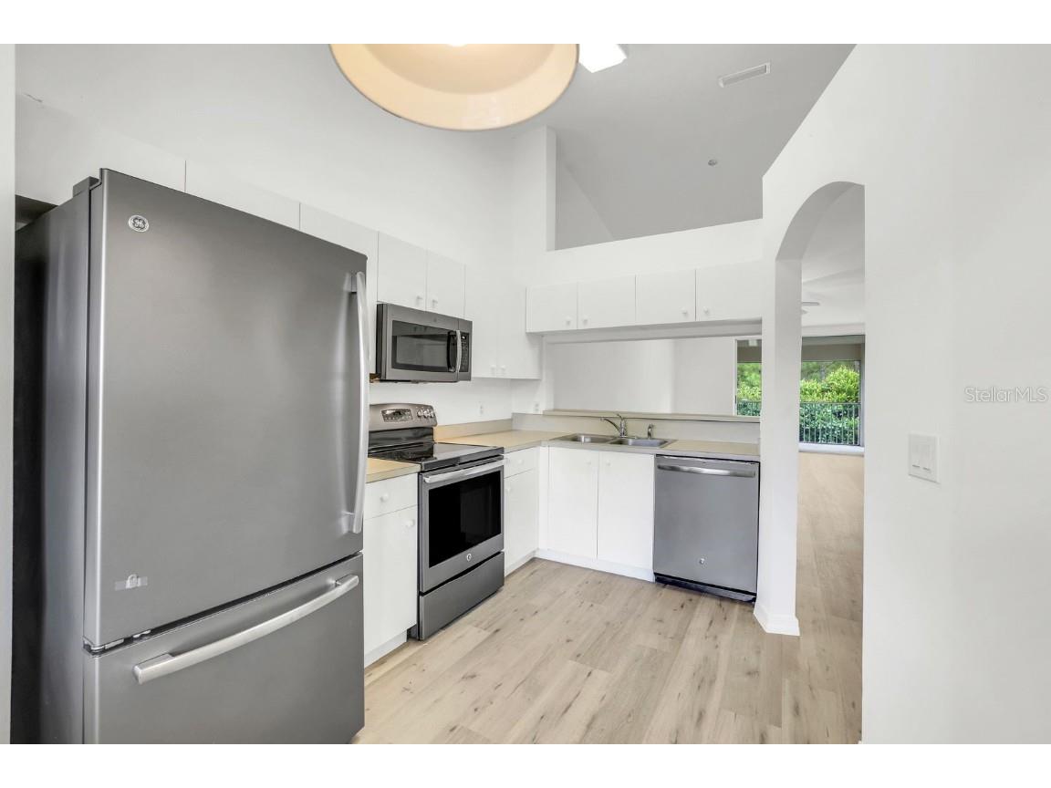 6635 Huntington Lakes Circle #202 Naples FL 34119 A4665685 image6