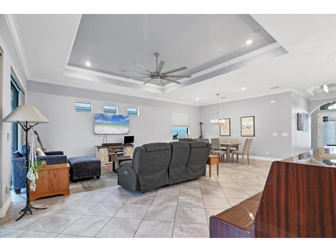 6636 35th Court E Sarasota FL 34243 A4654699 image13