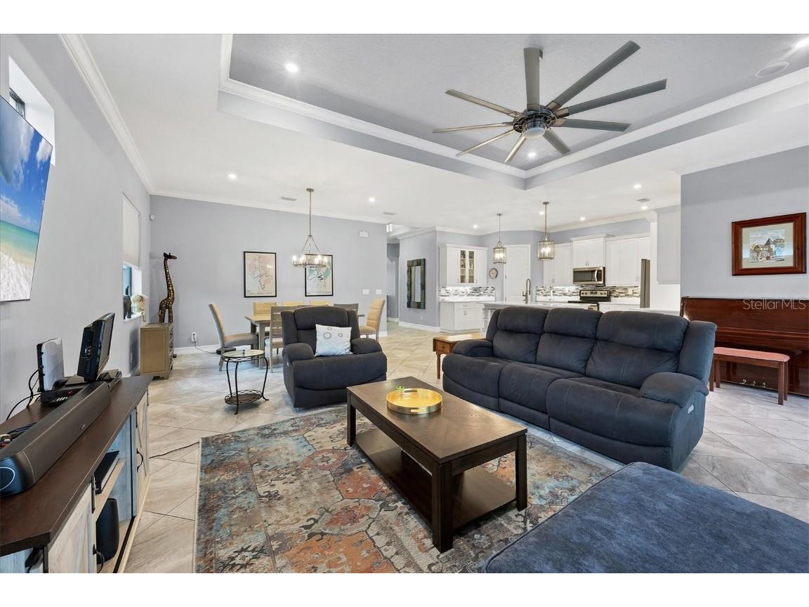 6636 35th Court E Sarasota FL 34243 A4654699 image14