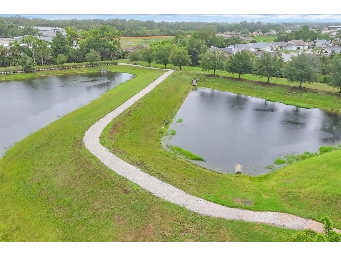 6636 35th Court E Sarasota FL 34243 A4654699 image41