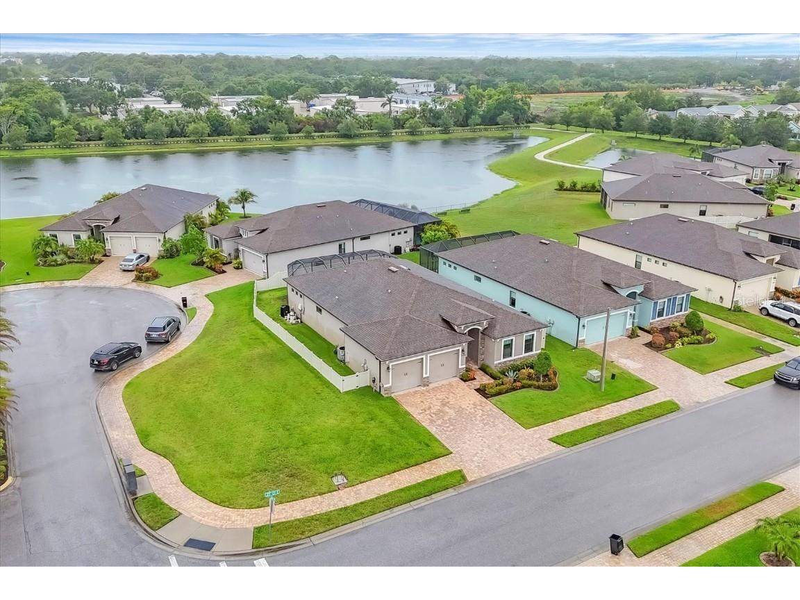 6636 35th Court E Sarasota FL 34243 A4654699 image5