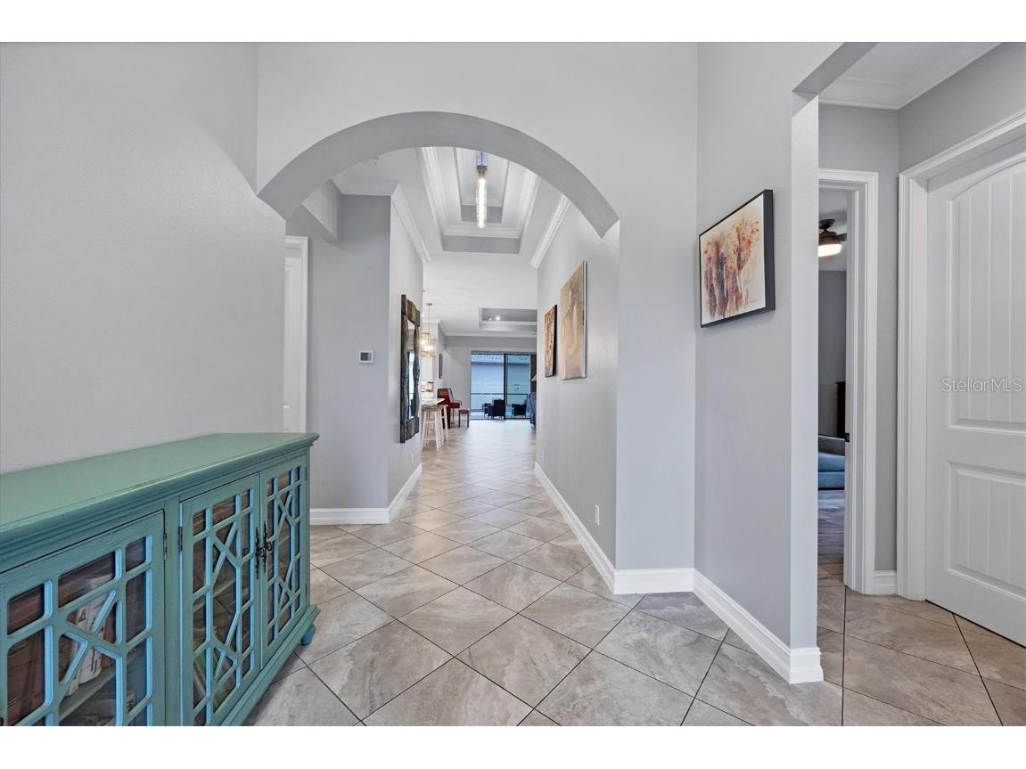 6636 35th Court E Sarasota FL 34243 A4654699 image8