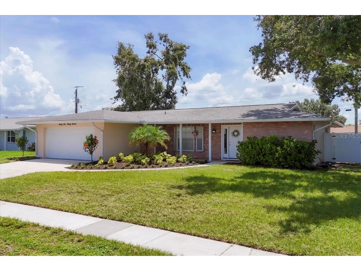 6637 Bowline Drive Sarasota FL 34231 A4645330 image1
