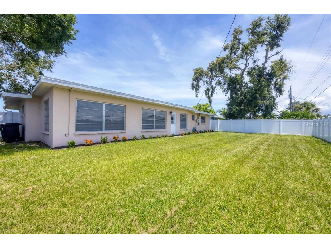 6637 Bowline Drive Sarasota FL 34231 A4645330 image32