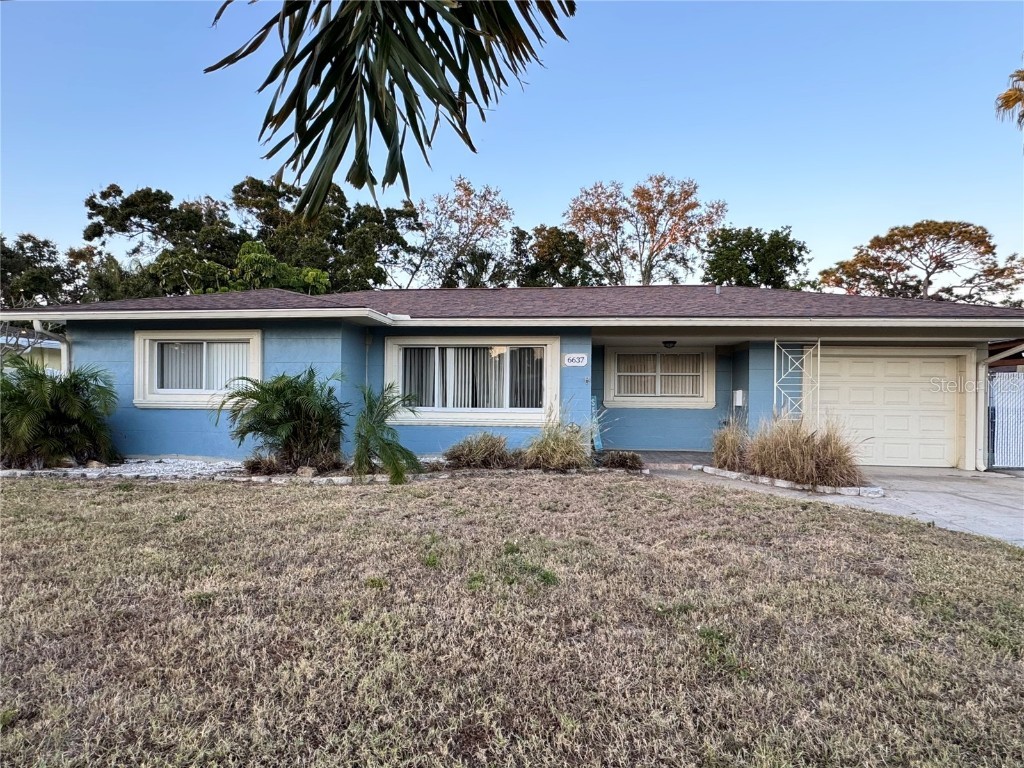 6637 Poinsettia Avenue S Saint Petersburg FL 33707 TB8439386 image1