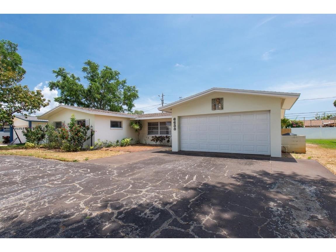 6638 12th Terrace N Saint Petersburg FL 33710 TB8382348 image1