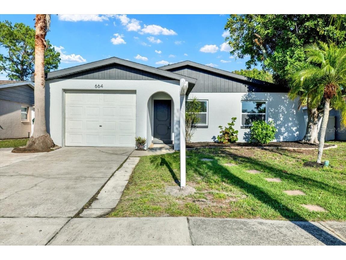 664 36th Street SE Largo FL 33771 U8237406 image1