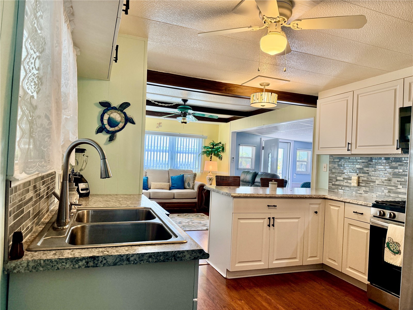 664 52nd Way S #50 Saint Petersburg FL 33707 TB8512428 image4