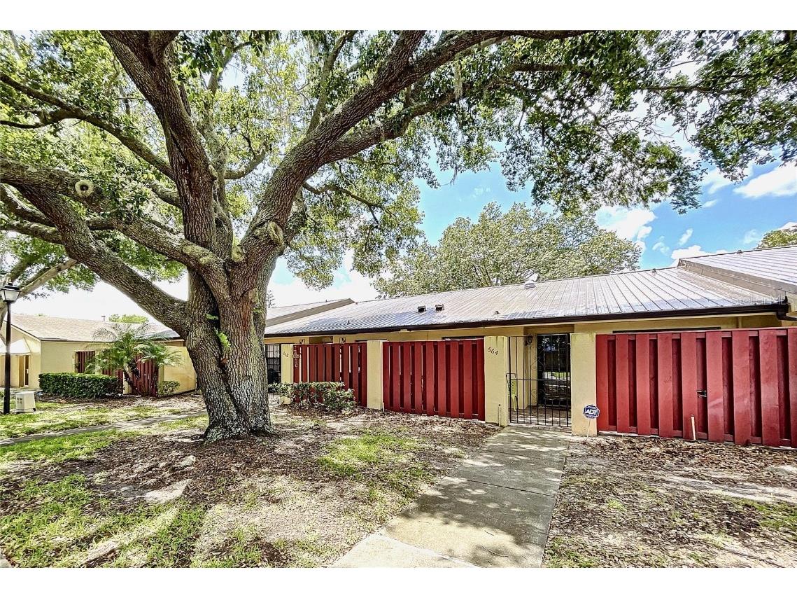 664 Clubhouse Road Winter Haven FL 33884 P4920631 image1