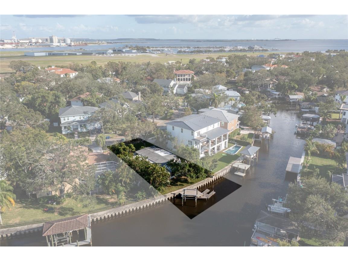 664 Geneva Place Tampa FL 33606 TB8345764 image1