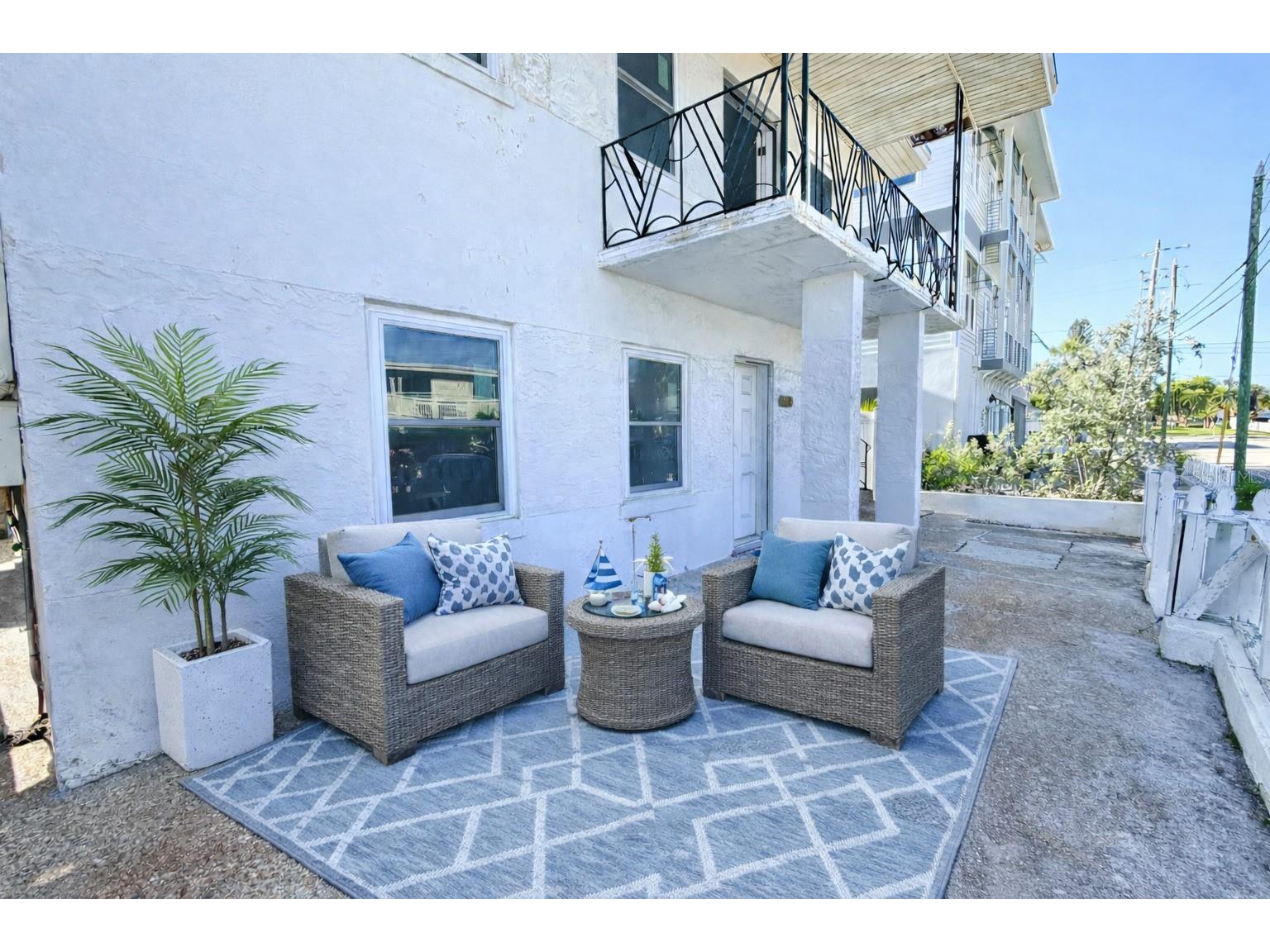 664 Mandalay Avenue Clearwater Beach FL 33767 TB8499682 image6