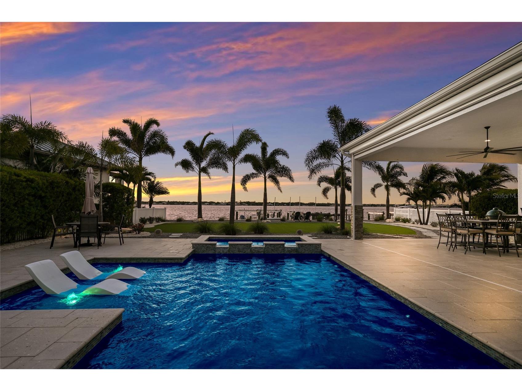 664 Regatta Way Bradenton FL 34208 A4686747 image1