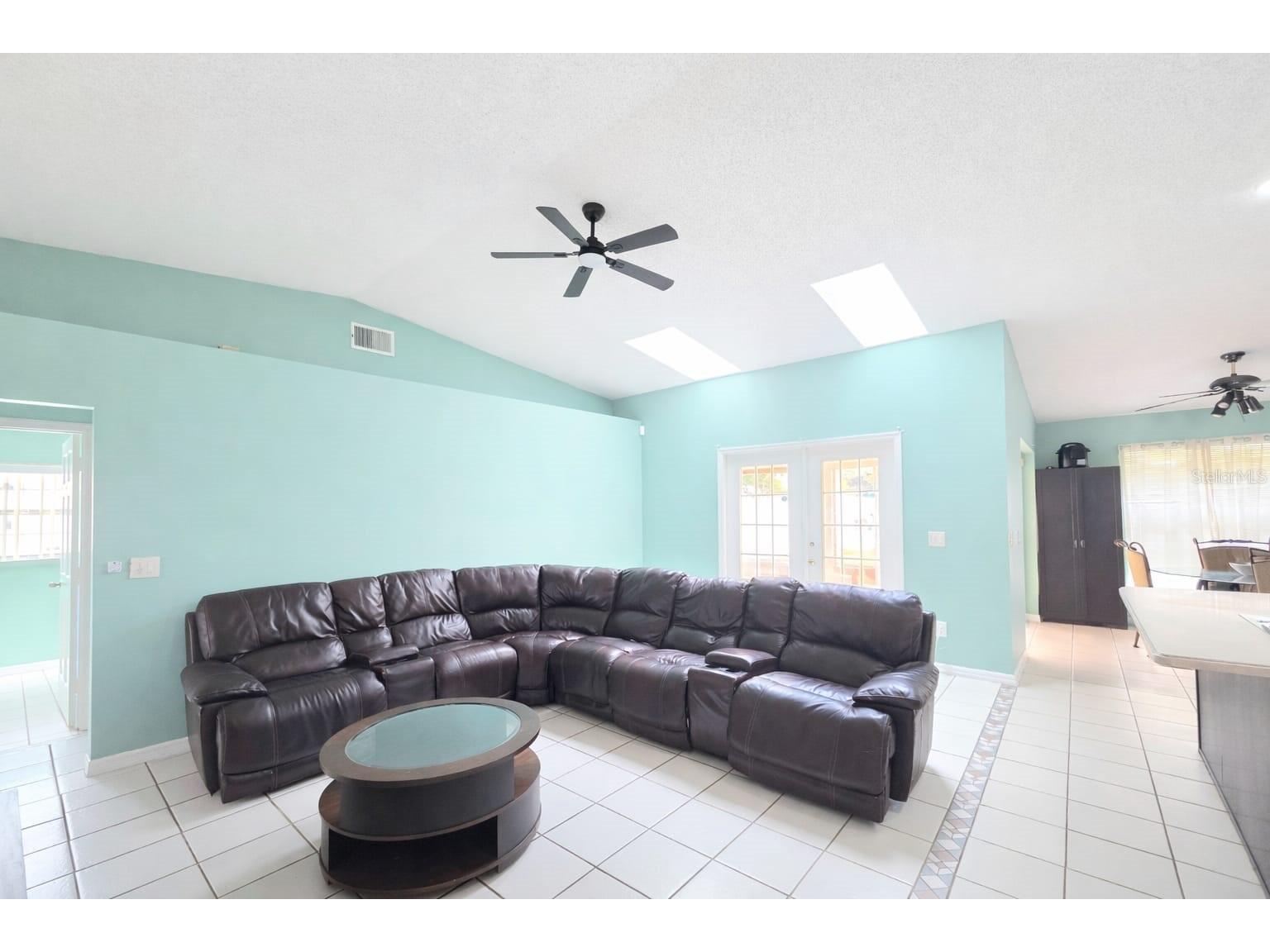 664 Reindeer Drive Poinciana FL 34759 TB8496242 image8