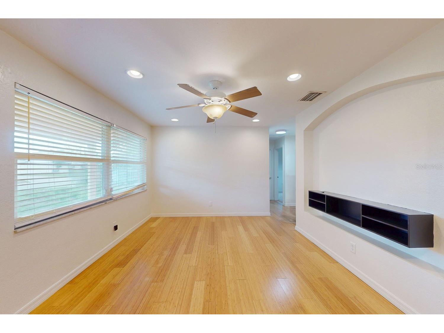 6642 27th Street N Saint Petersburg FL 33702 TB8495748 image11