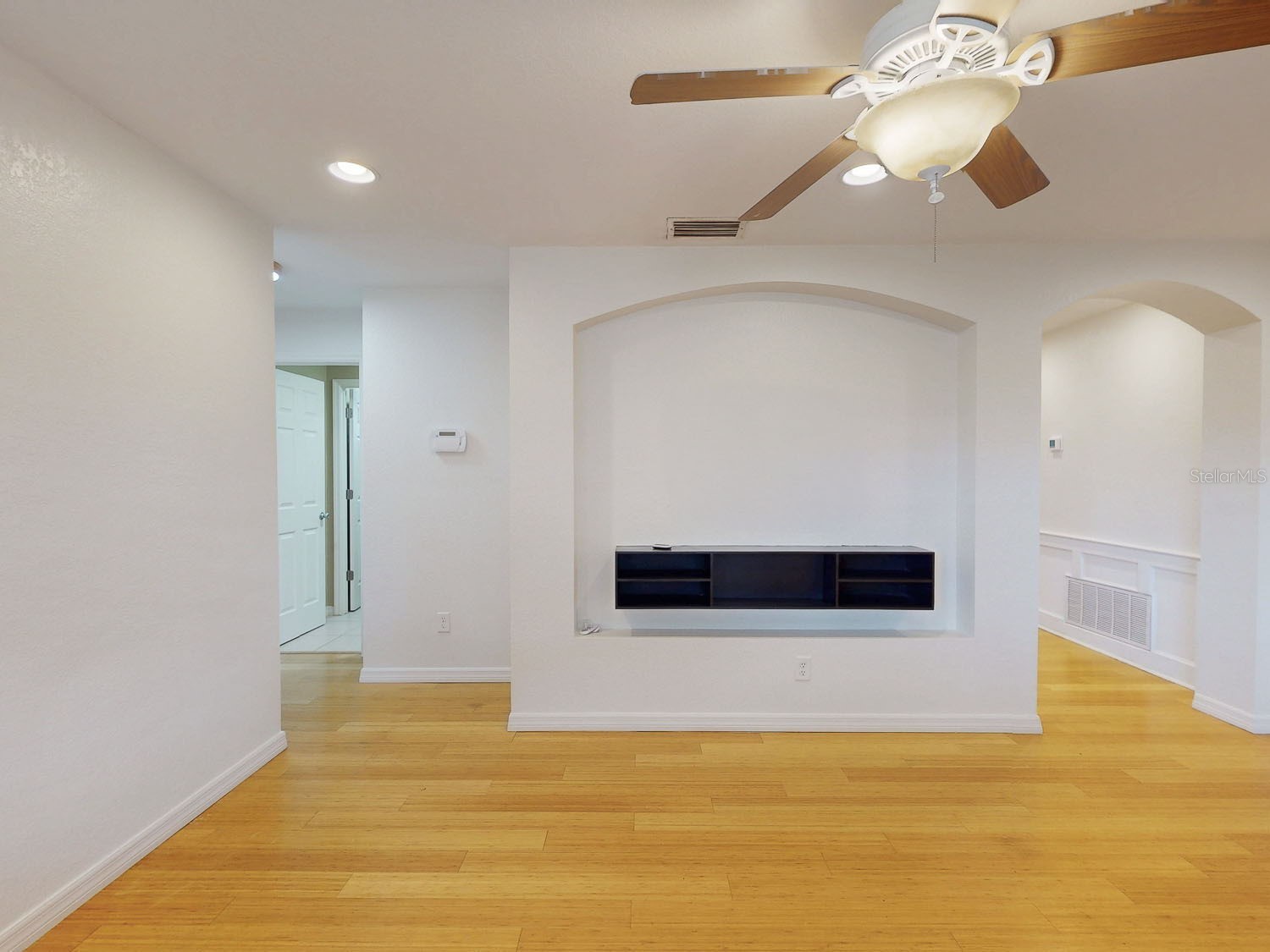 6642 27th Street N Saint Petersburg FL 33702 TB8495748 image17