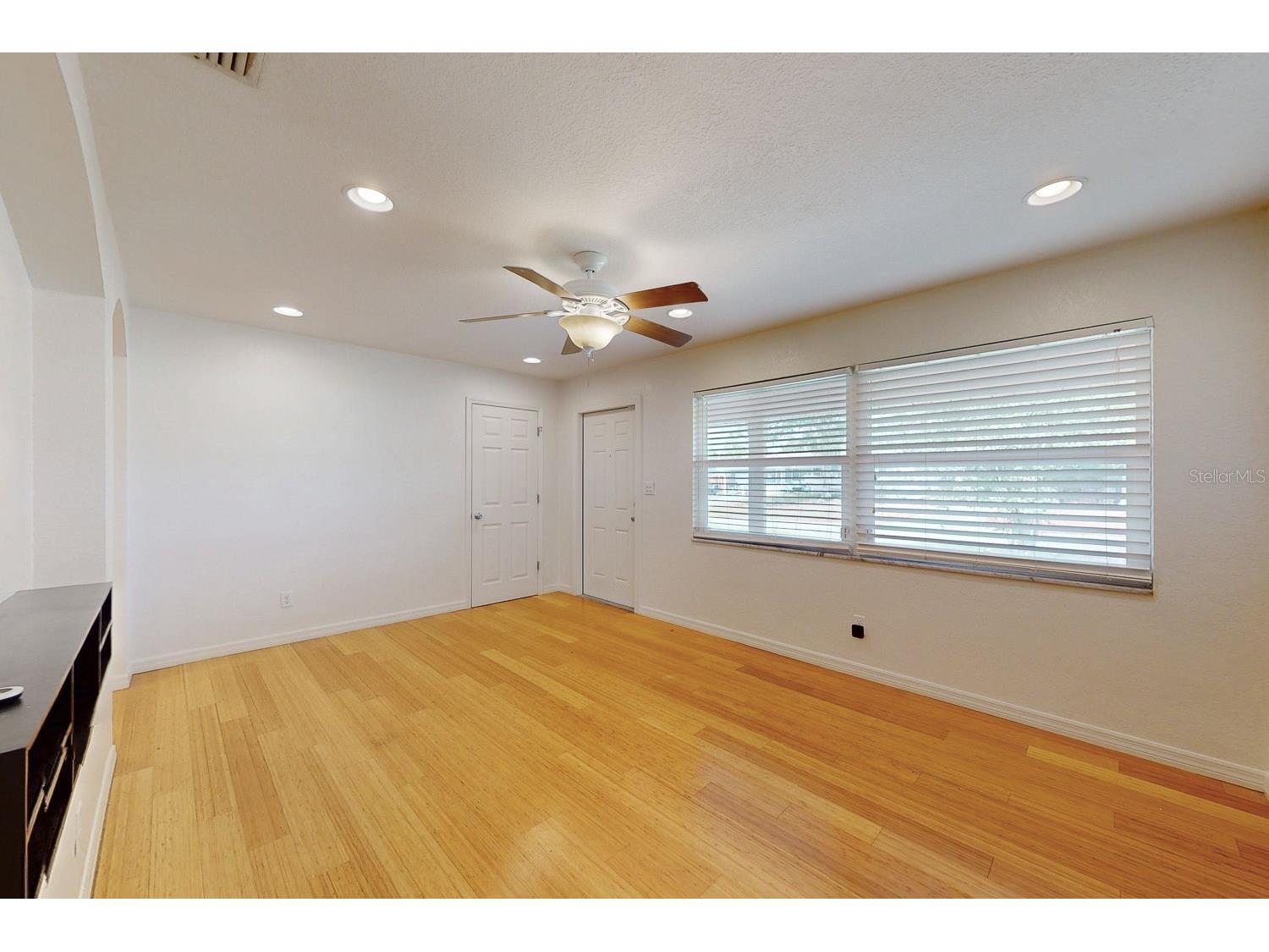 6642 27th Street N Saint Petersburg FL 33702 TB8495748 image18