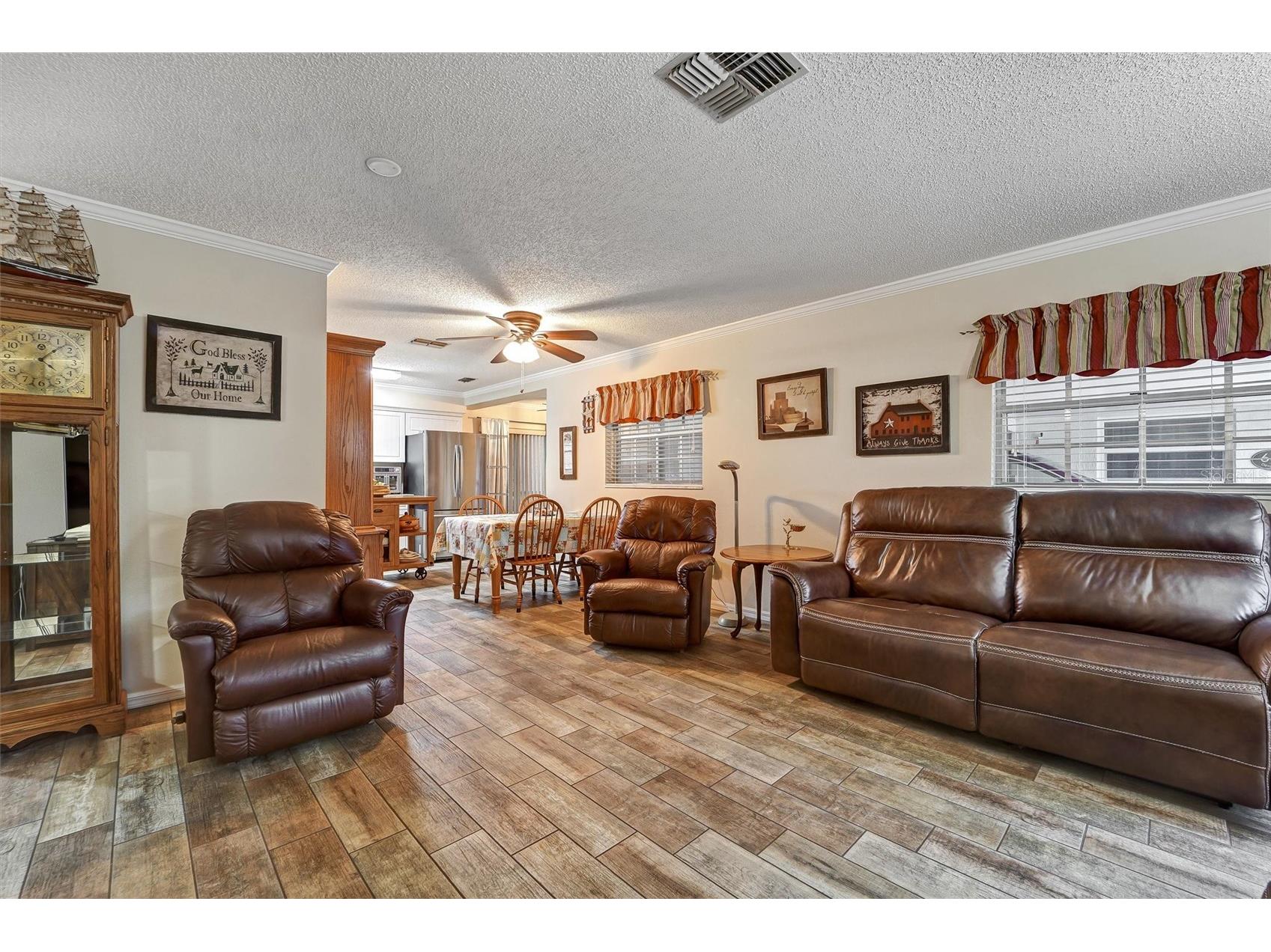 6642 Devonshire Lane New Port Richey FL 34653 TB8497523 image5