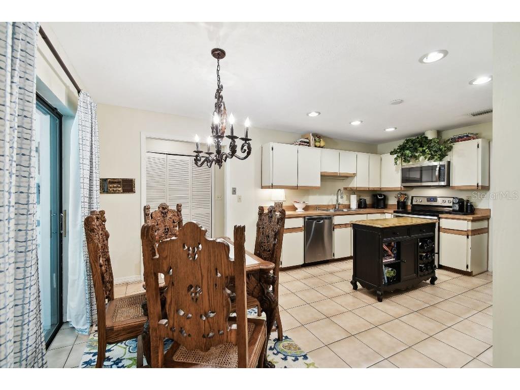 6642 Parson Brown Drive Orlando FL 32819 TB8400876 image17