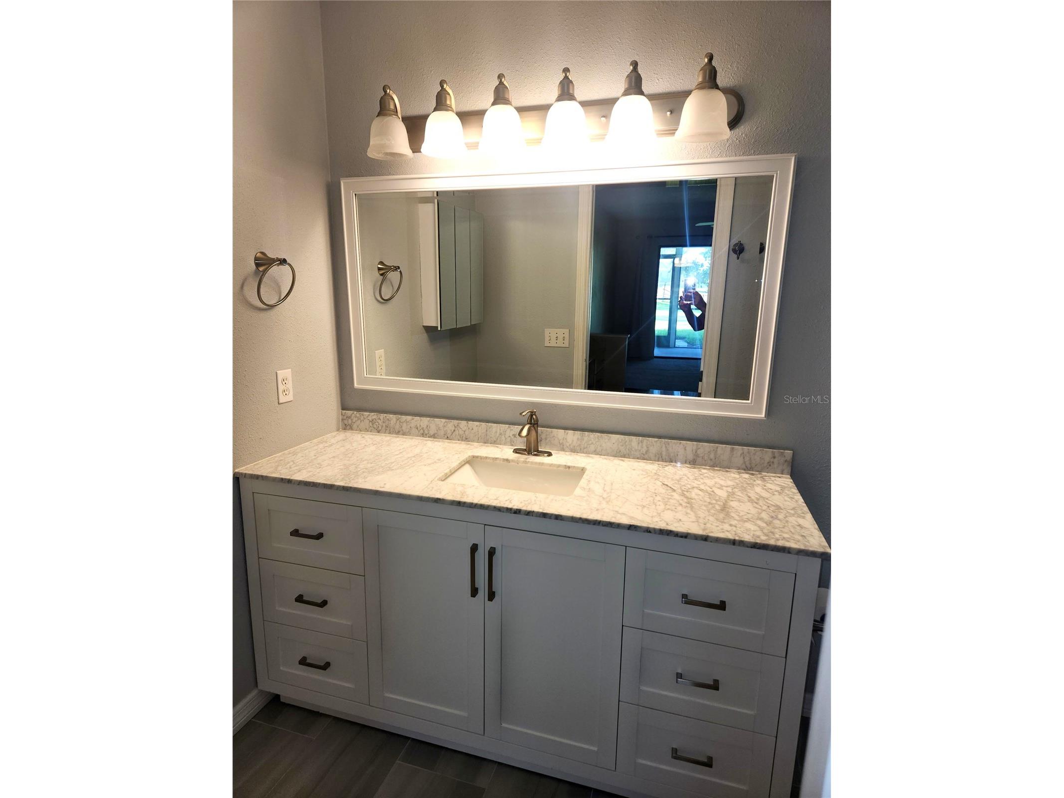 6642 Schooner Bay Circle #6642 Sarasota FL 34231 A4699123 image17